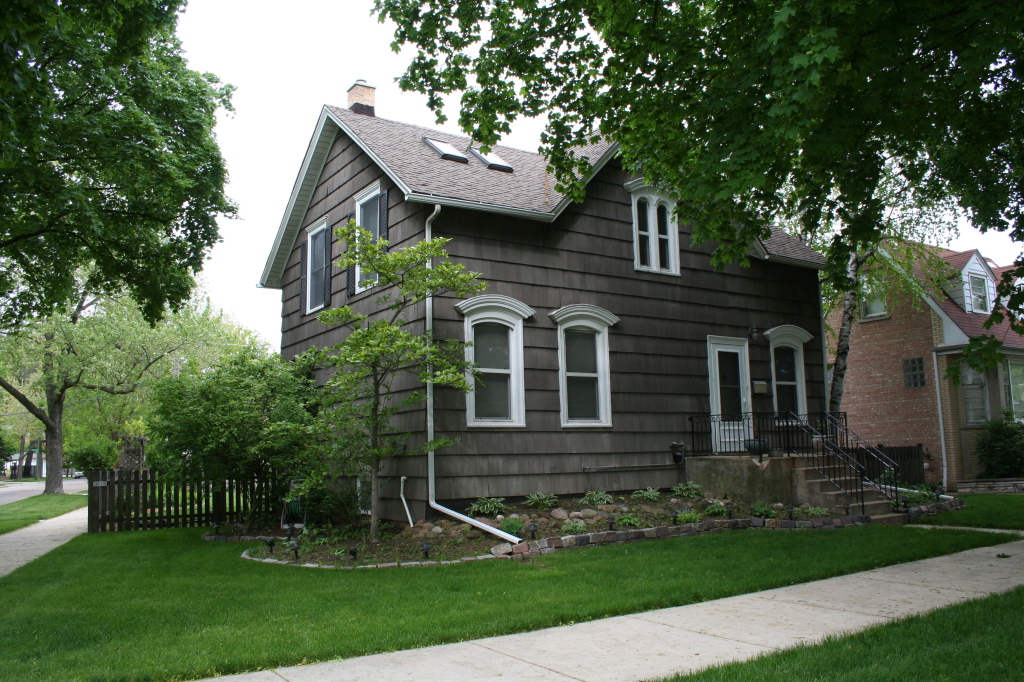 5947 N Manton – 1918 Italianate