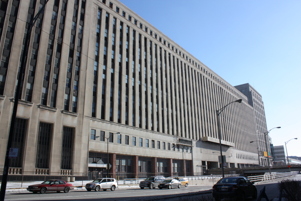 Old Chicago Main Post Office at 427 W Van Buren by Graham, Anderson, Probst and White circa1930s in a combined Art Deco/Classical Revival style.